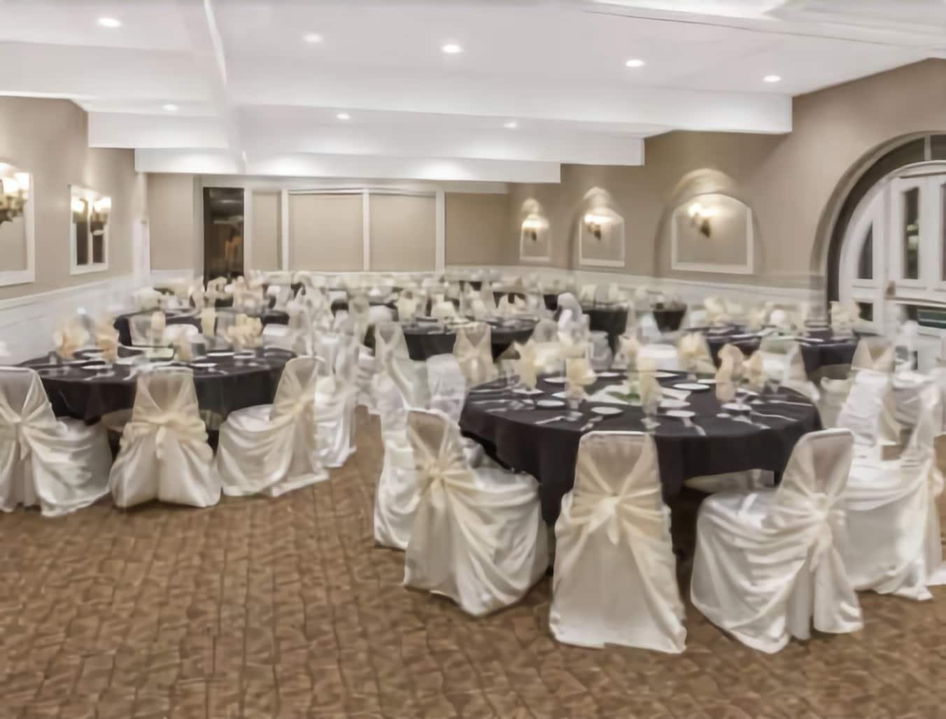 Ramada By Wyndham Fresno North Hotel Ngoại thất bức ảnh