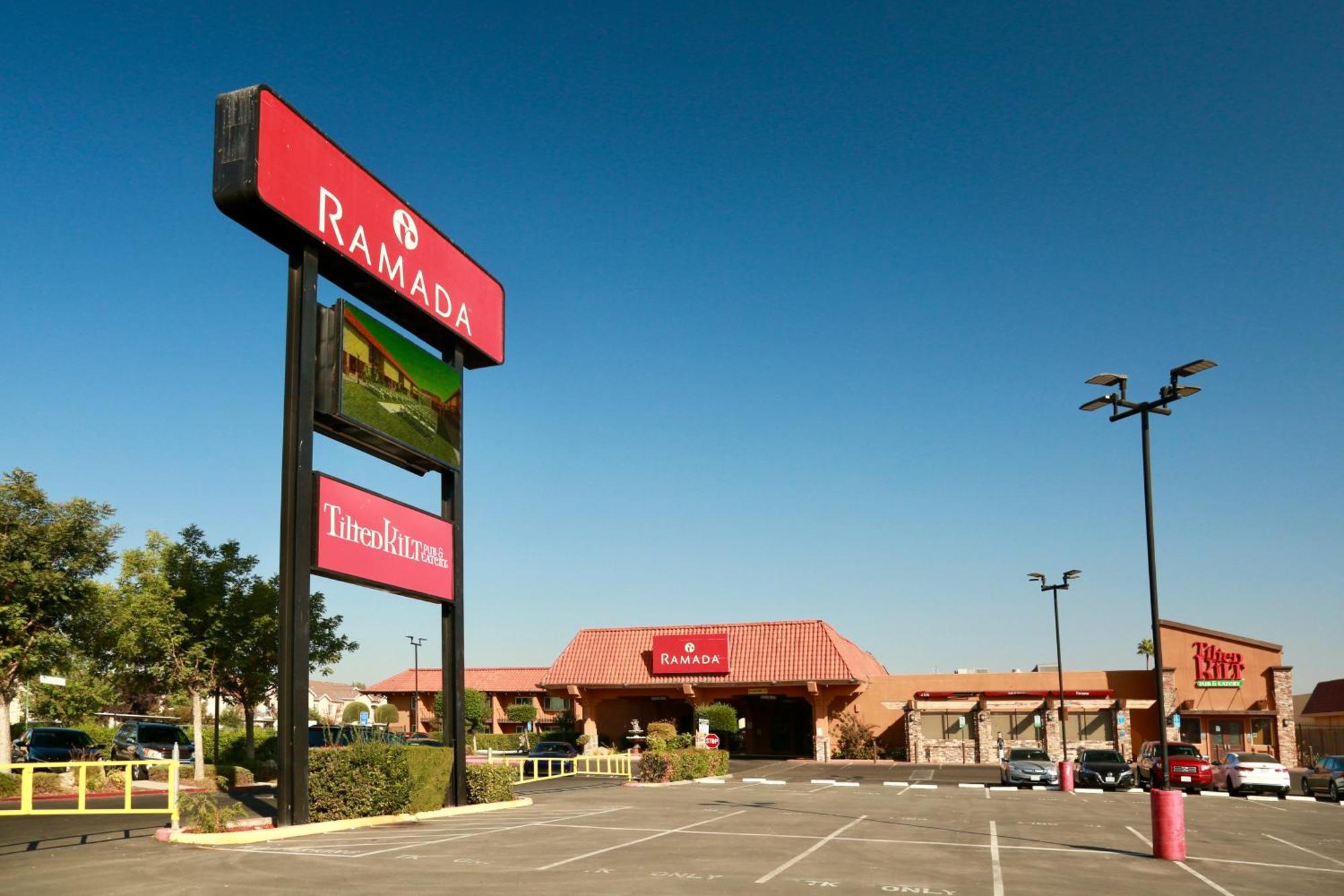 Ramada By Wyndham Fresno North Hotel Ngoại thất bức ảnh