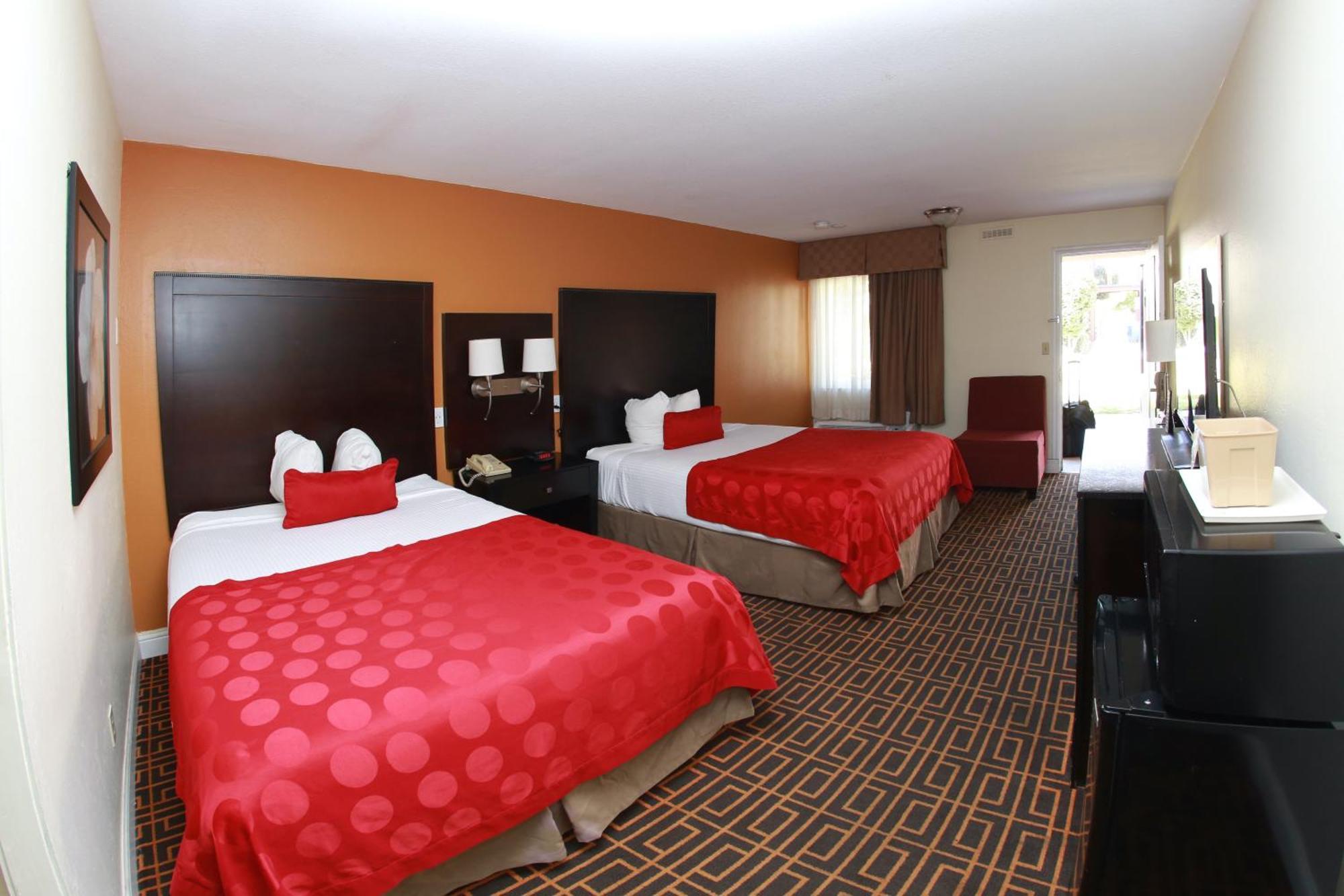 Ramada By Wyndham Fresno North Hotel Ngoại thất bức ảnh