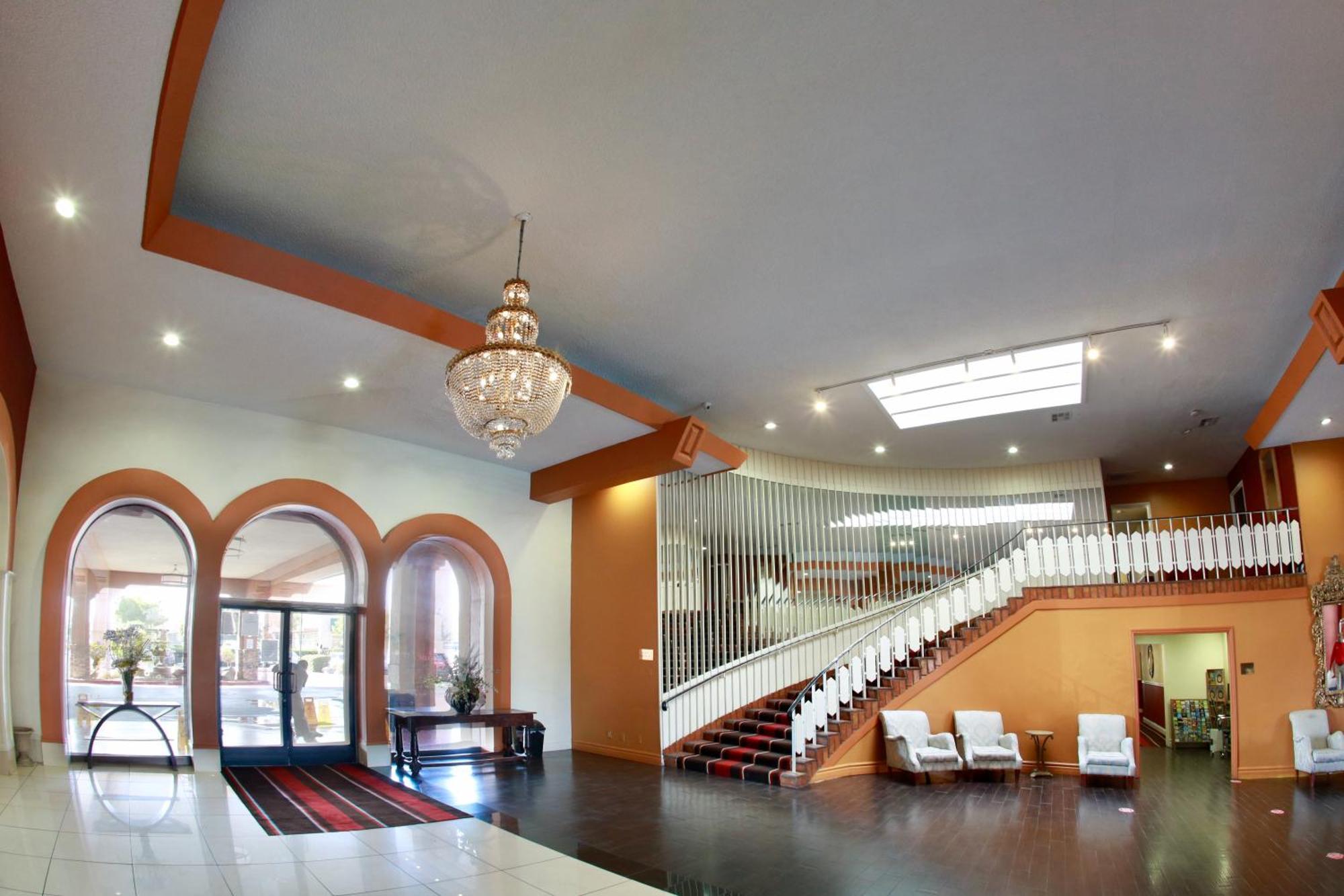 Ramada By Wyndham Fresno North Hotel Ngoại thất bức ảnh