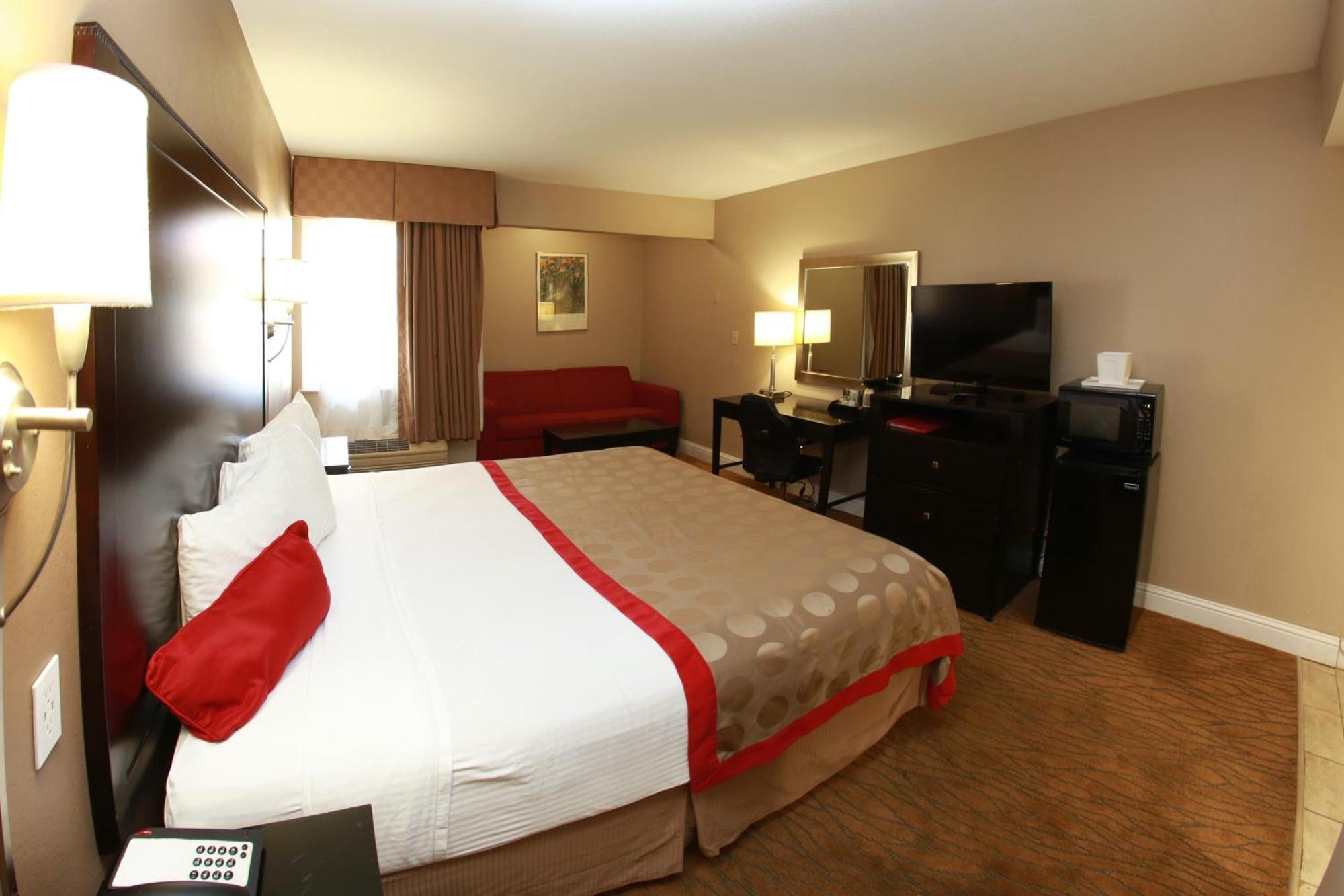 Ramada By Wyndham Fresno North Hotel Ngoại thất bức ảnh
