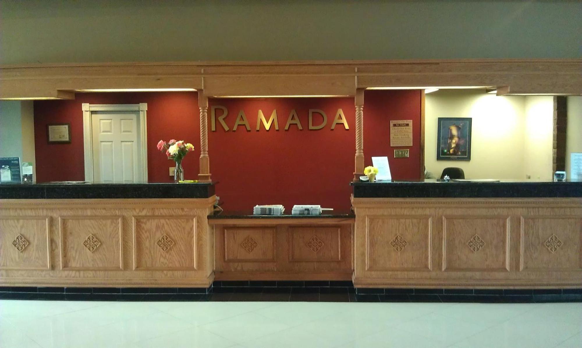 Ramada By Wyndham Fresno North Hotel Ngoại thất bức ảnh